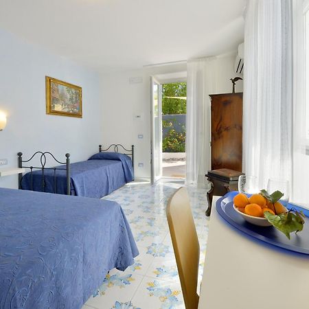 Bnb Le Isole Forio di Ischia Szoba fotó