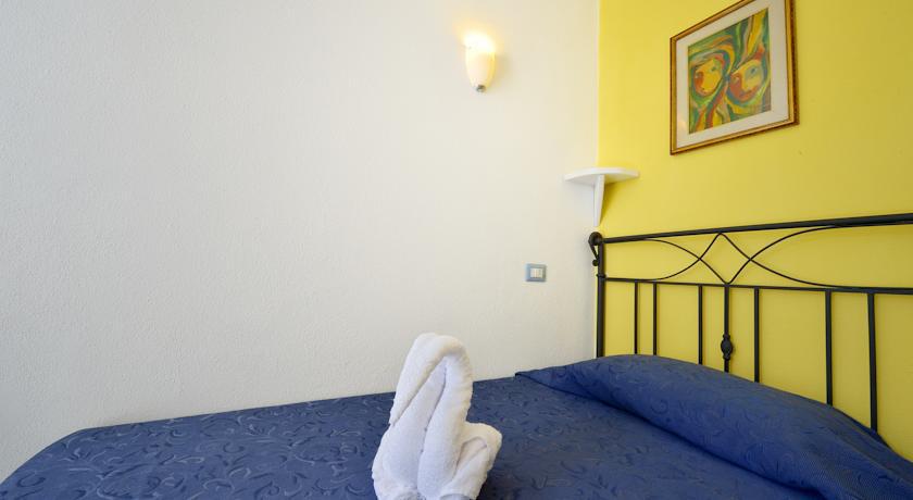 Bnb Le Isole Forio di Ischia Szoba fotó