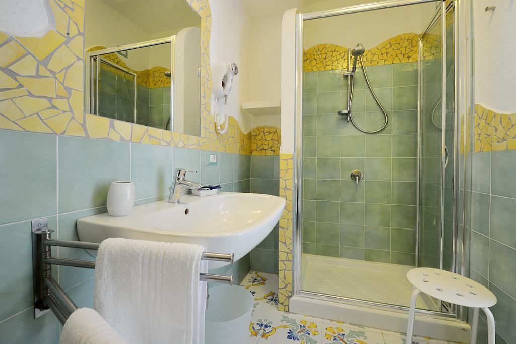 Bnb Le Isole Forio di Ischia Szoba fotó